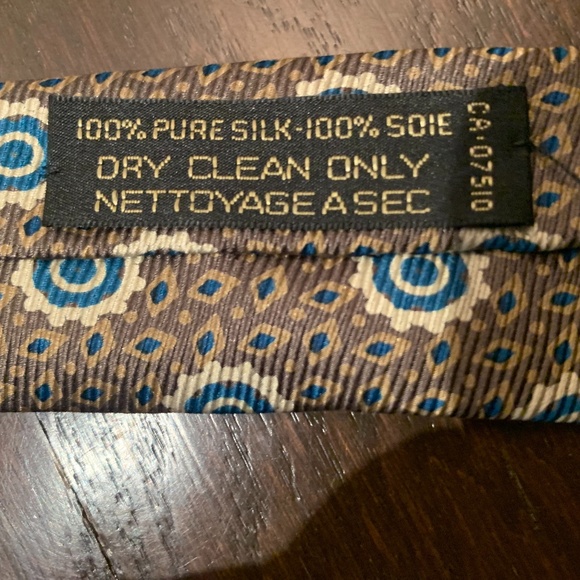 Giorgio Armani Men's silk tie - Picture 5 of 6